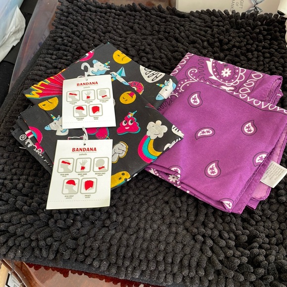 4 bandanas 2 fun 2 purple - Picture 1 of 6